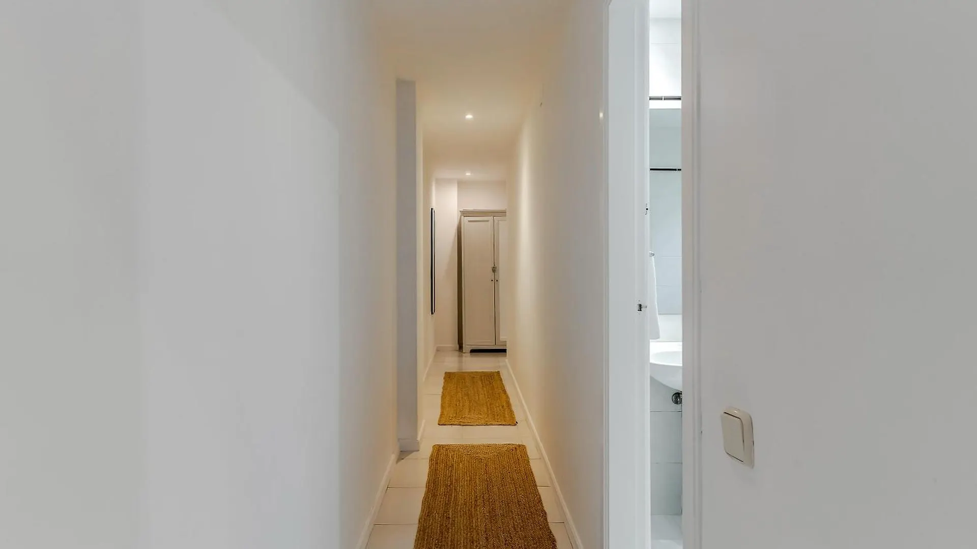 Canela Homes Barcelona Ninot