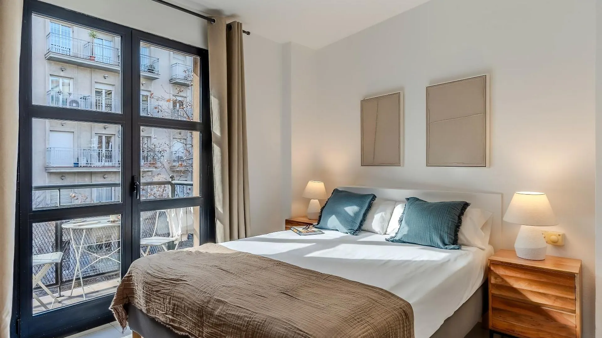 Canela Homes Barcelona Ninot 0*,  Espanha